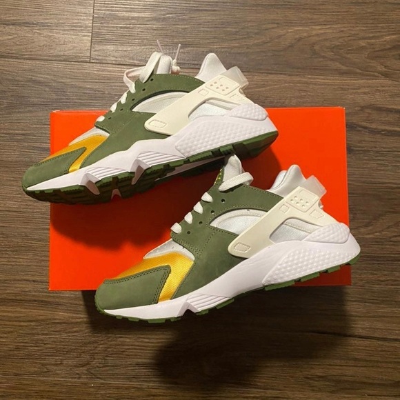 New Nike X Stussy Air Huarache LE Olive men’s size 7 Deadstock 7Y/8.5W Sneakers - Picture 1 of 9